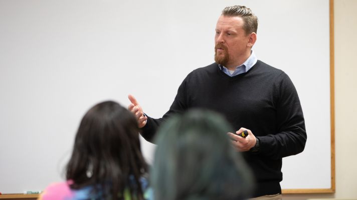 Educational Ministries professor, Jeff Riley, conducting class